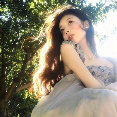 彩凤云裳